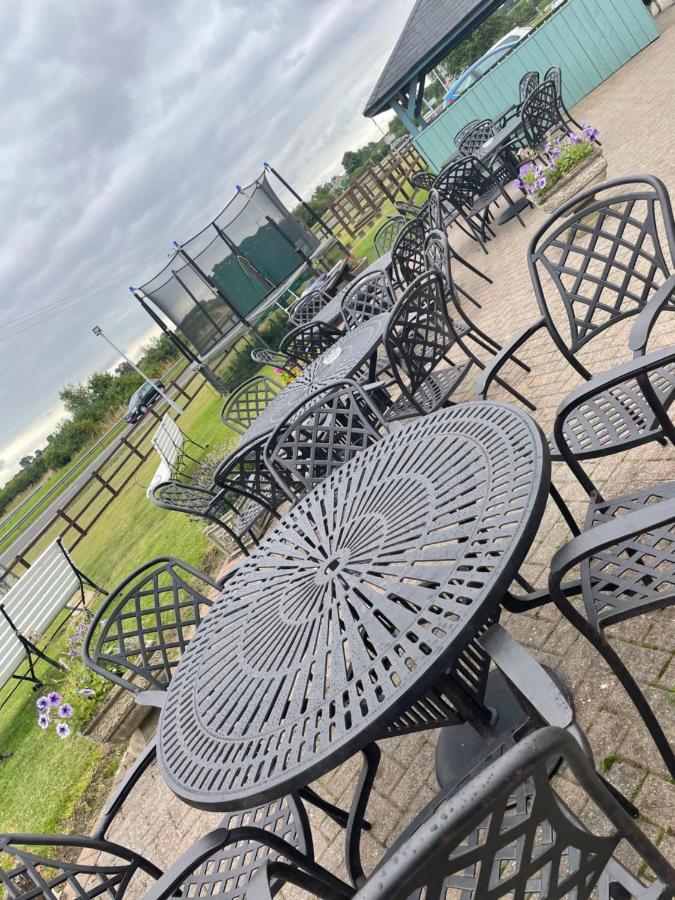 Rokeby Inn Newsham  Экстерьер фото